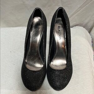 Kenneth Cole Reaction Black Sparkle Round-Toe Heels